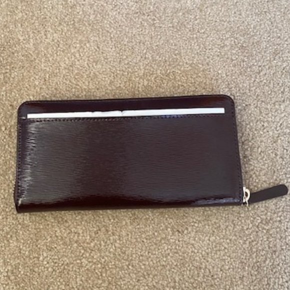 *Brand New* Kate Spade Wallet - Picture 2 of 3